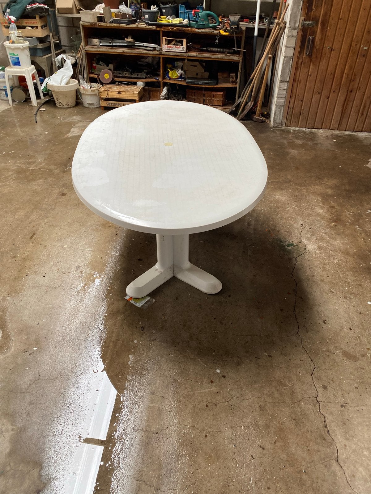Ovale tuintafel van kunststof - 170x103x70 cm, Ophalen, Gebruikt, Ovaal, Kunststof
