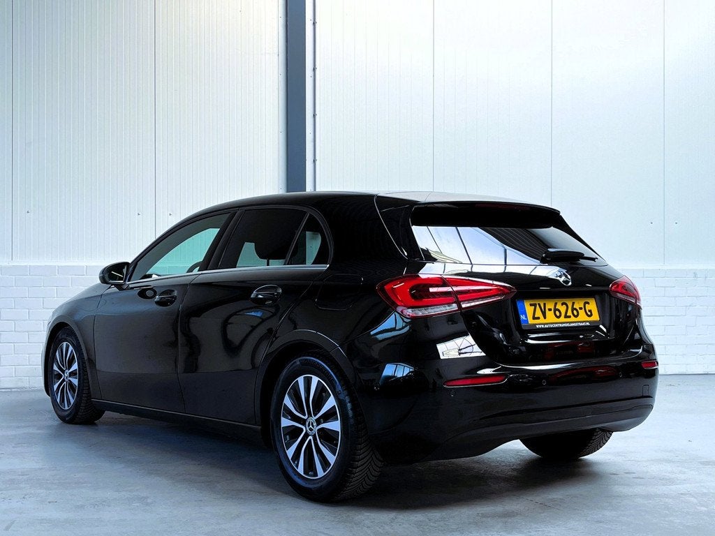 Mercedes-Benz A-klasse 160 Business Solution|LED|Widescreen|, Voorwielaandrijving, Gebruikt, 4 cilinders, Automatische klimaatregeling