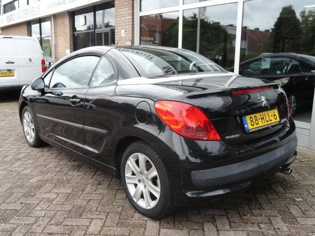 Peugeot 207 CC 1.6 VTi Airco/Cruise control, Gebruikt, Zwart, 4 cilinders, Cabriolet