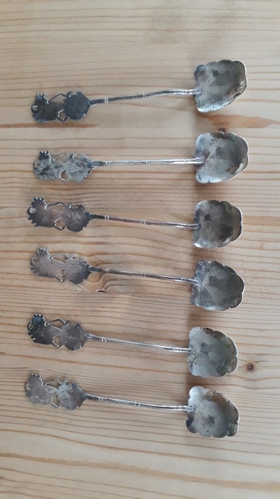 6 Oude Djoka theelepeltjes van zilver met Wayang pop, Ophalen