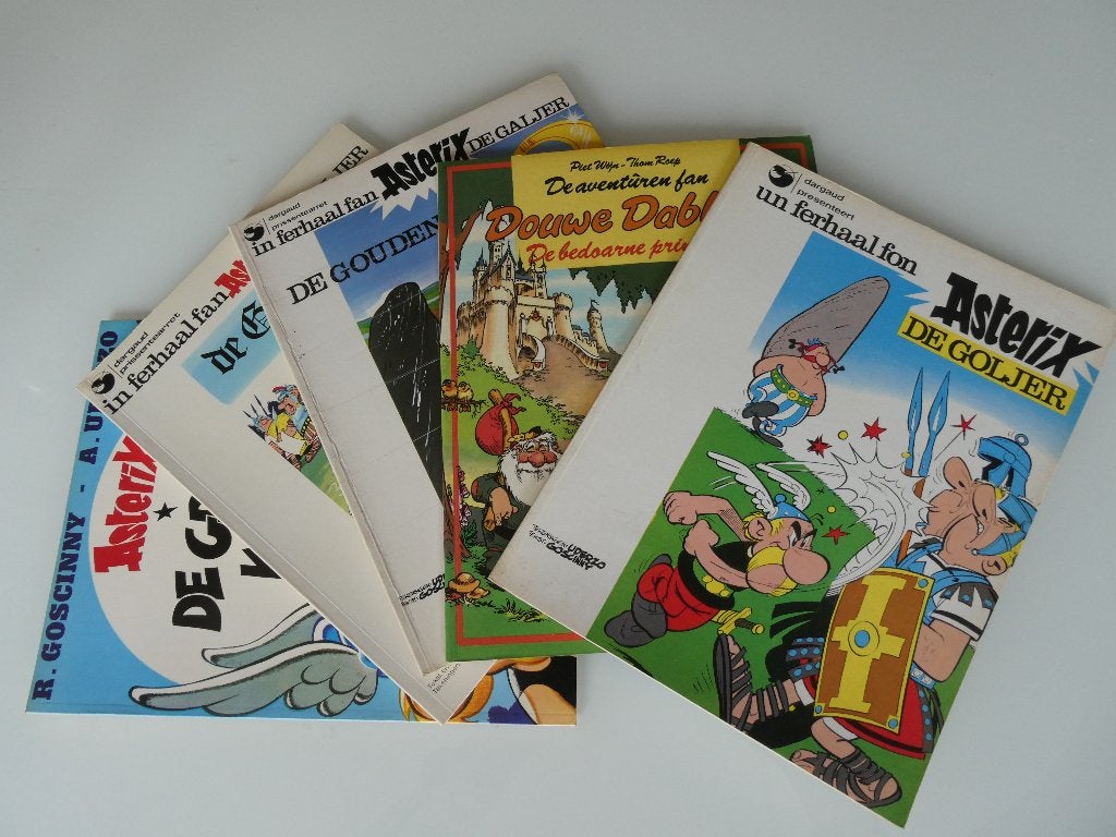 Friestalige strips Asterix en Douwe Dabbert, Gelezen, Complete serie of reeks, Ophalen of Verzenden, Diversen