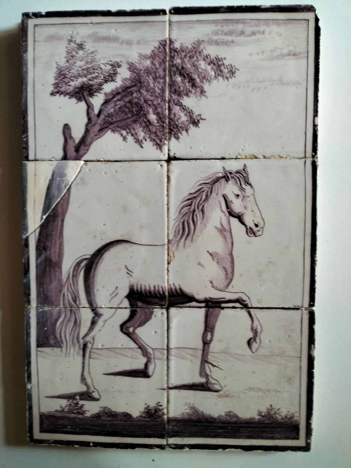 Uniek Mangaankleurig Tegeltableau met Paard, Utrecht ca. 186, Ophalen
