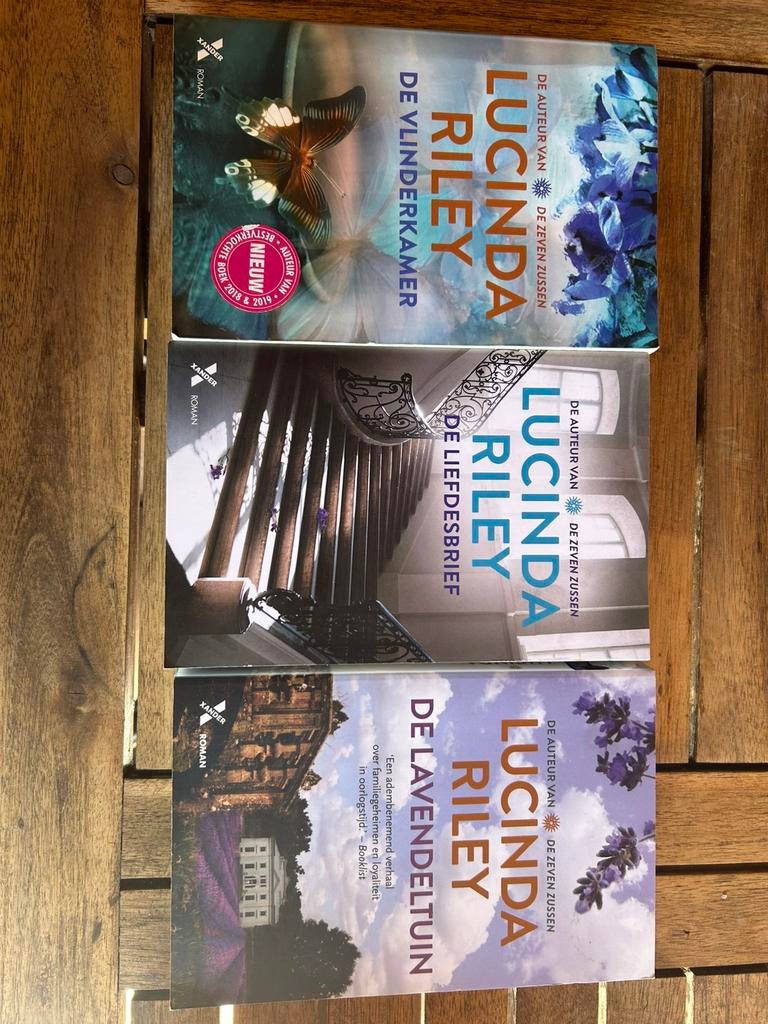 Boeken van Lucinda Riley, Ophalen, Zo goed als nieuw, Wereld overig