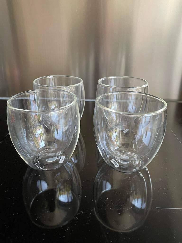 Set van 4 dubbelwandige Bodum glazen, Ophalen, Zo goed als nieuw, Glas, Bodum