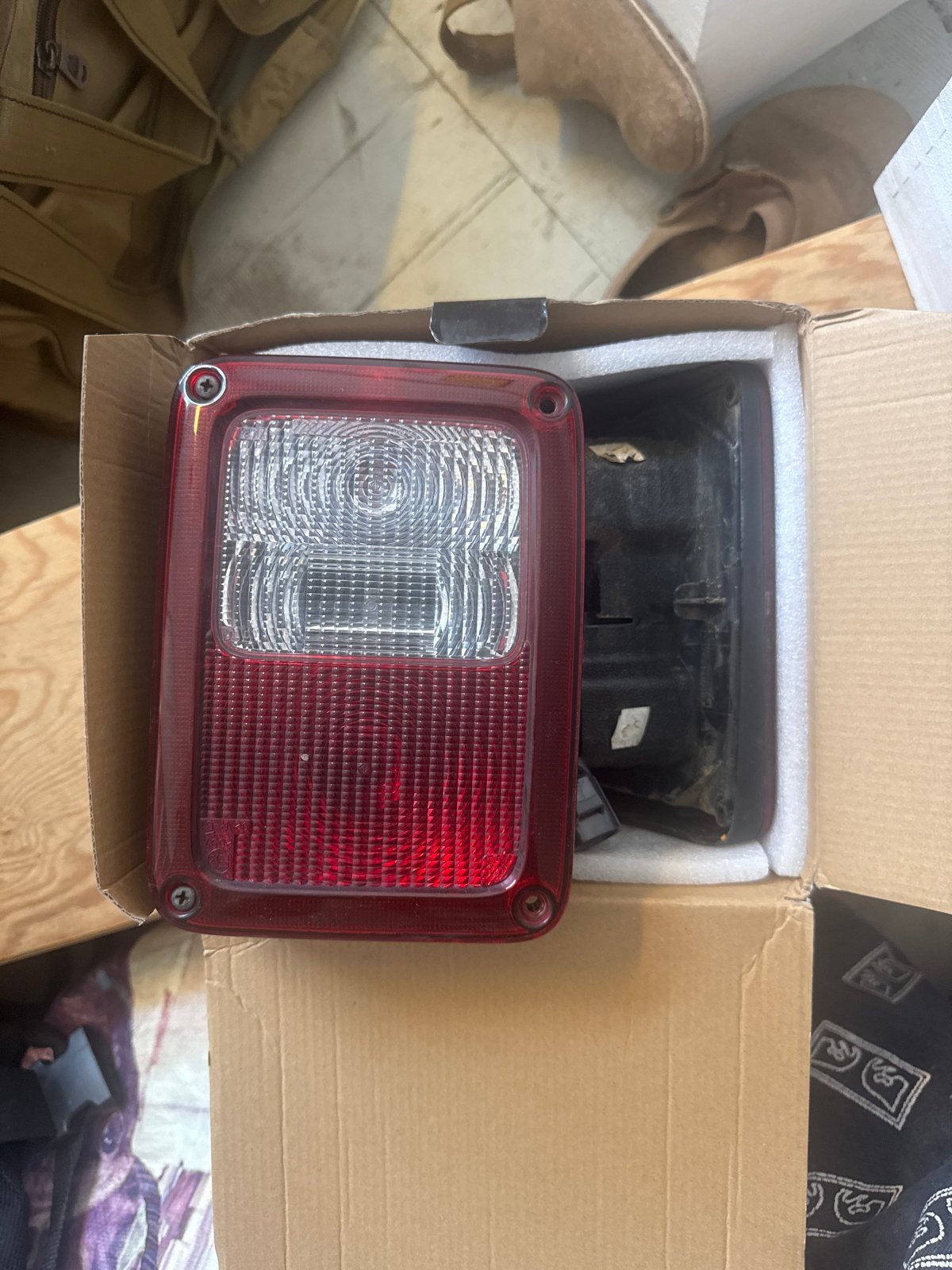 Origineel Jeep JK achterlicht - Gebruikt, Auto-onderdelen, Verlichting, Ophalen of Verzenden, Gebruikt, Jeep