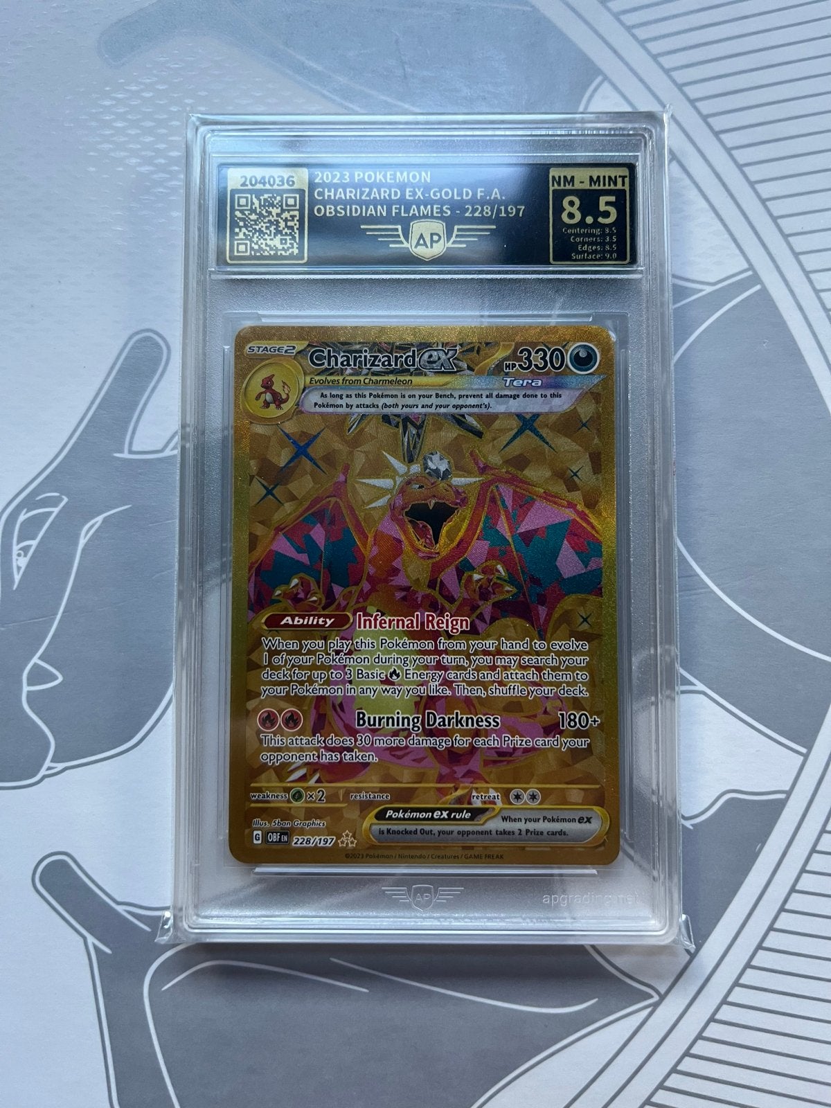 Charizard ex Gold F.A. Obsidian Flames 228/197 AP 8.5, Ophalen of Verzenden, Zo goed als nieuw, Losse kaart, Foil