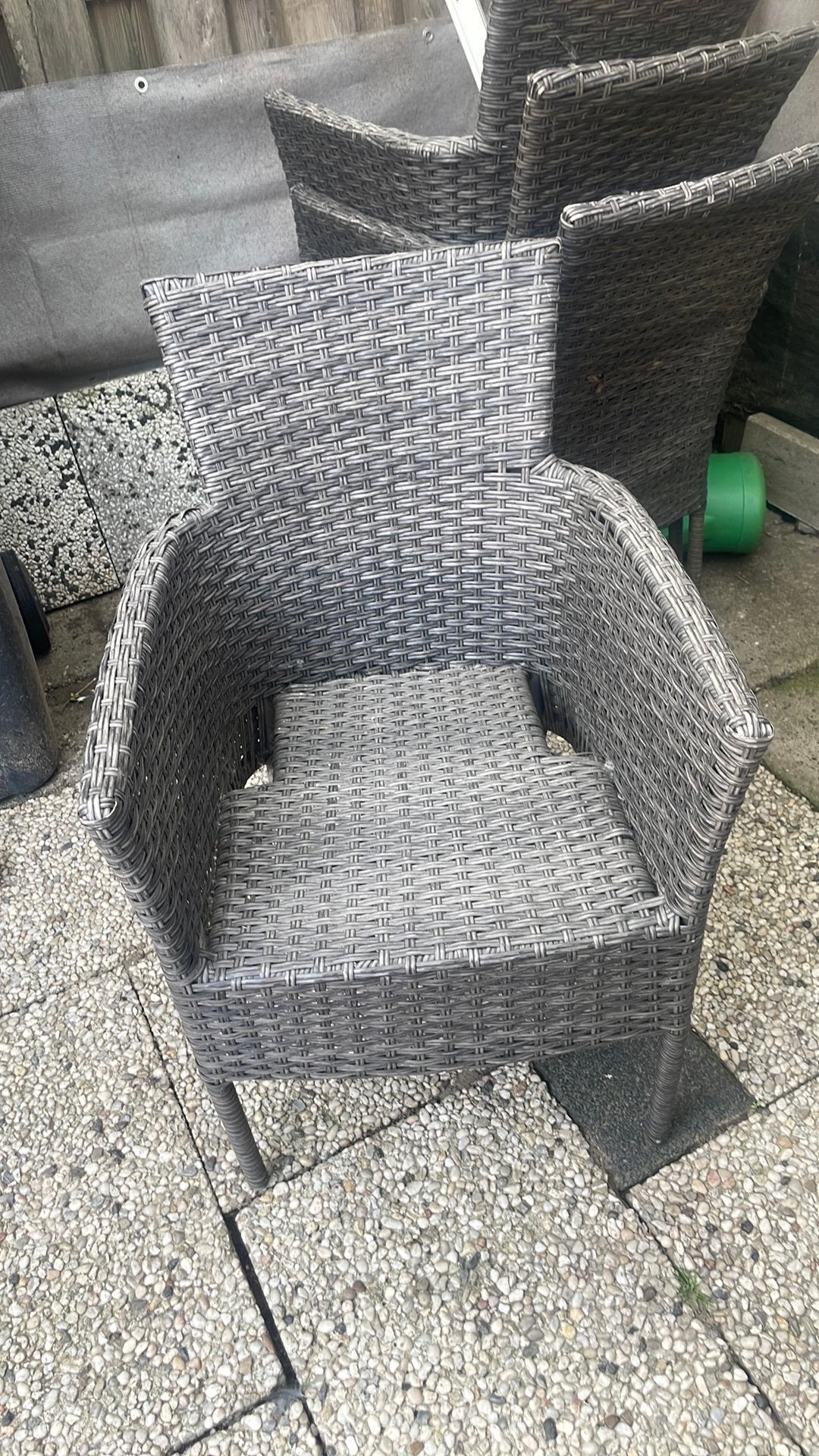 Tuinstoelen 4 stuks van kunststof, Tuin en Terras, Tuinstoelen, Ophalen of Verzenden, Zo goed als nieuw, Kunststof