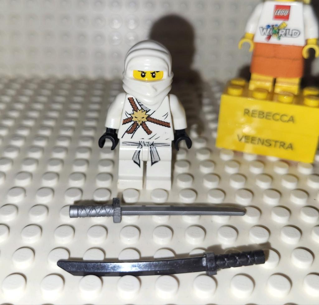 Lego Ninjago minifiguur Zane The Golden Waepons, Gebruikt, Lego, Ophalen of Verzenden, Minifiguur