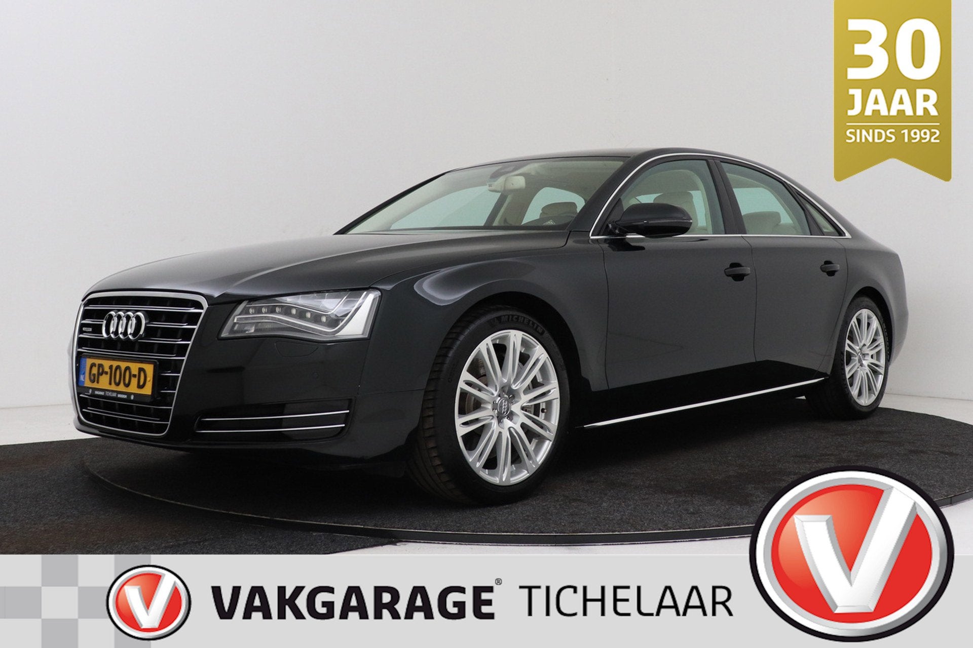 Audi A8 4.2 TDI quattro Pro Line+ | Luchtvering | 68.000 KM!, Auto's, Automaat, Euro 5, Gebruikt, 241 €/maand