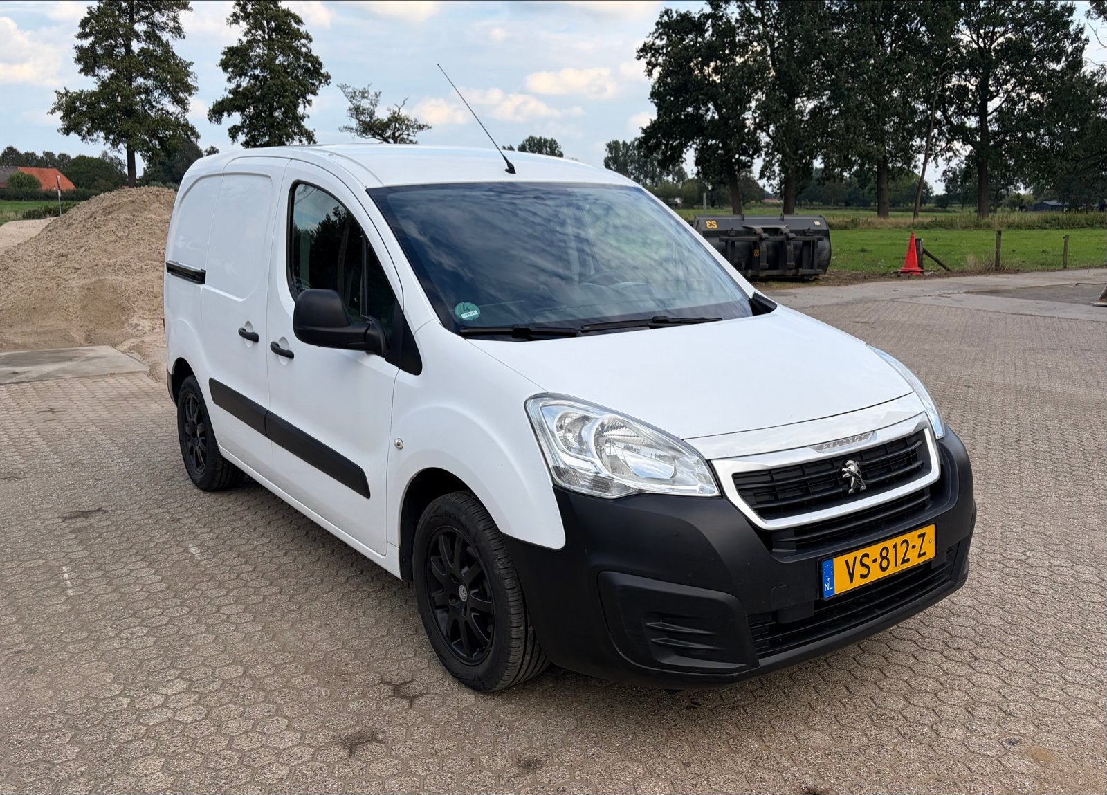 Peugeot Partner 1.6 Bluehdi, 4 cilinders, Origineel Nederlands, 24 km/l, 1560 cc