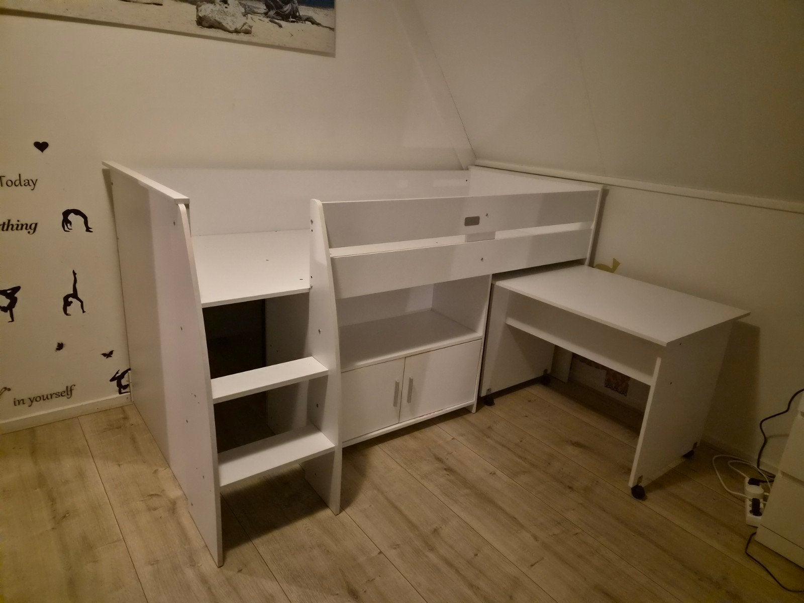Witte halfhoogslaper Reverse met bureau en incl. matras, Ophalen, Gebruikt, 90 cm, Eenpersoons
