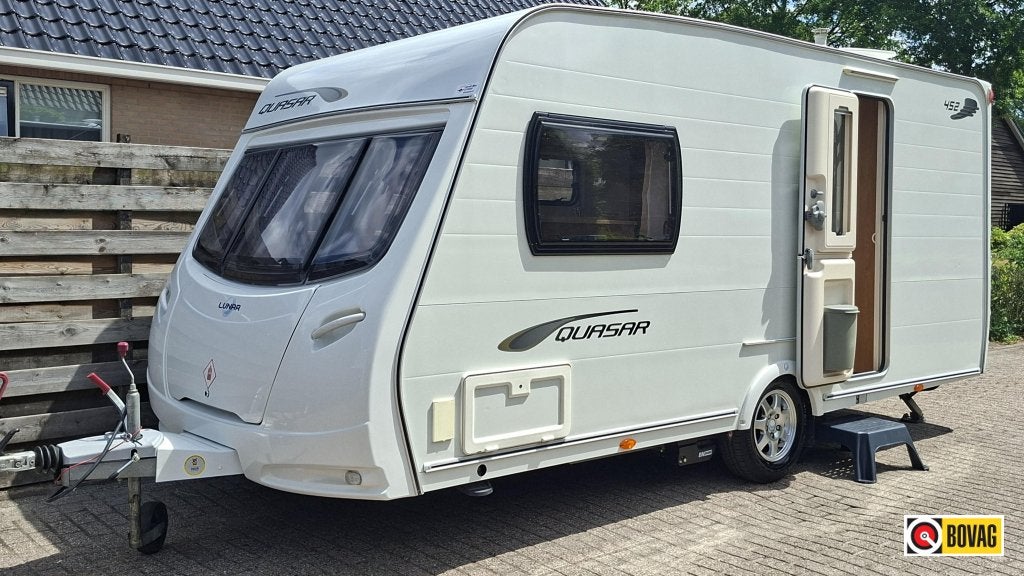 Lunar Quasar 452 incl. mover en voortent !, Overige merken, Standaardzit, Schokbreker, Lengtebed