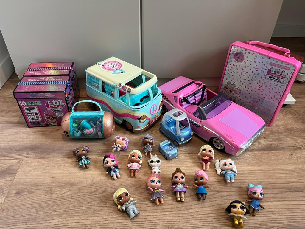 LOL poppetjes, auto’s, camper en podia, Kinderen en Baby's, Speelgoed | Poppenhuizen, Ophalen, Zo goed als nieuw, Toebehoren