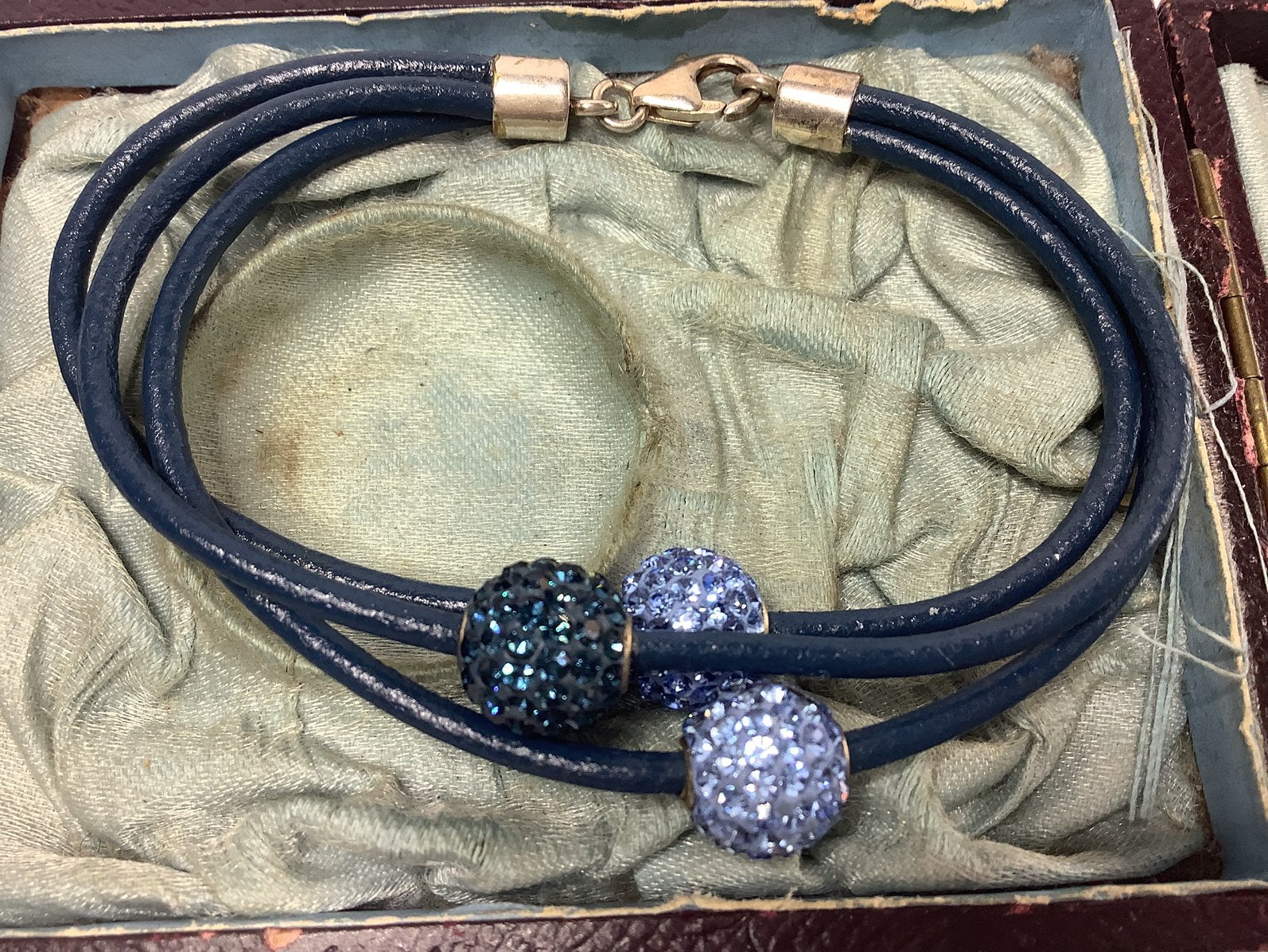 ARMBAND,  ZILVER SLOT EN ZILVER BOLLEN BEZET MET STEENTJES, Sieraden, Tassen en Uiterlijk, Antieke sieraden, Verzenden, Zilver
