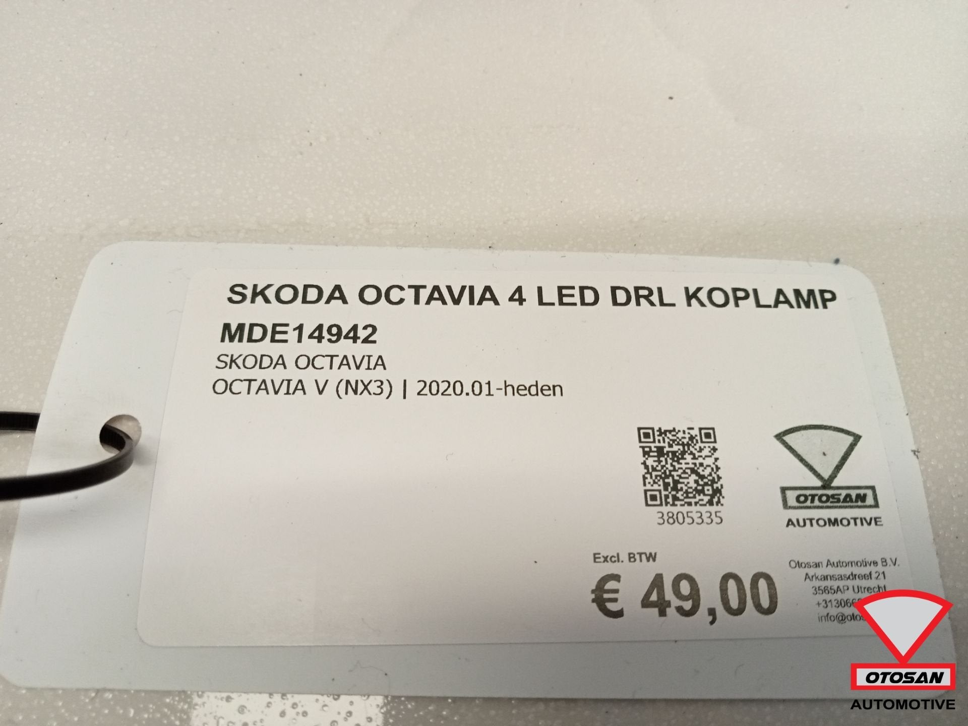 Skoda Octavia 4 2019+ LED DRL Koplamp MDE14942, Skoda, Skoda Auto a.s., Gebruikt, Infoline@skoda-auto.cz