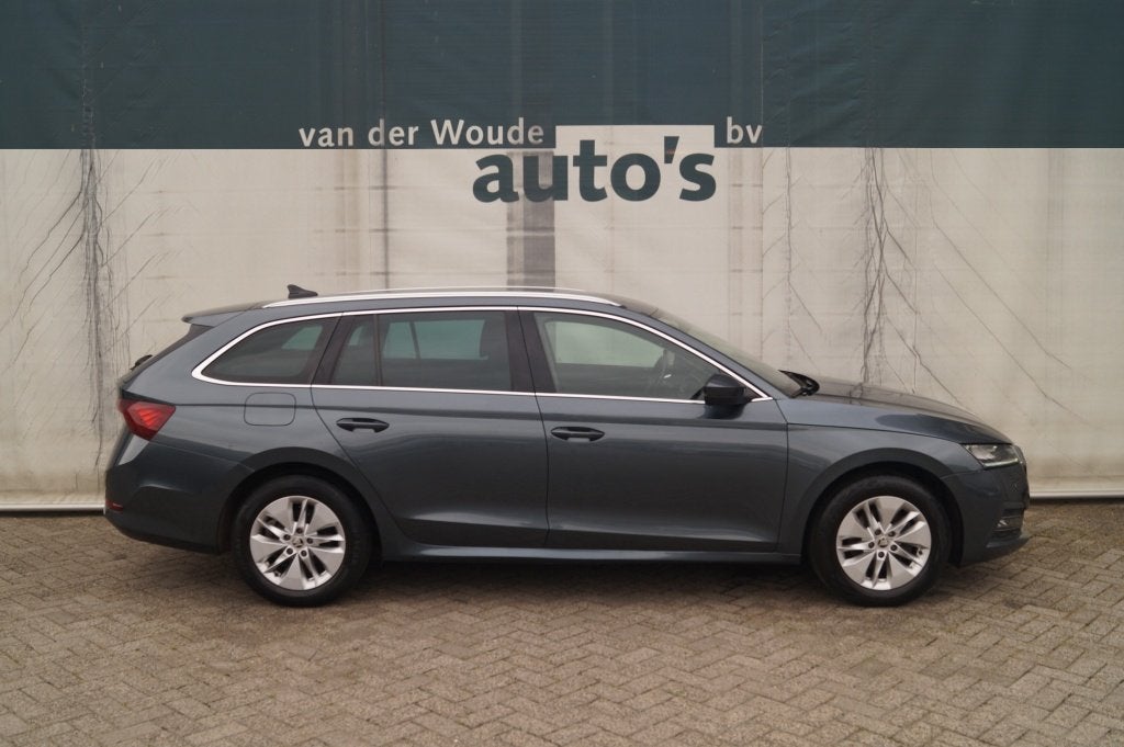 Skoda Octavia Combi 2.0 TDI 115pk Ambition -NAVI-ECC-PDC-, Auto's, Skoda, Voorwielaandrijving, Stof, Gebruikt, Euro 6