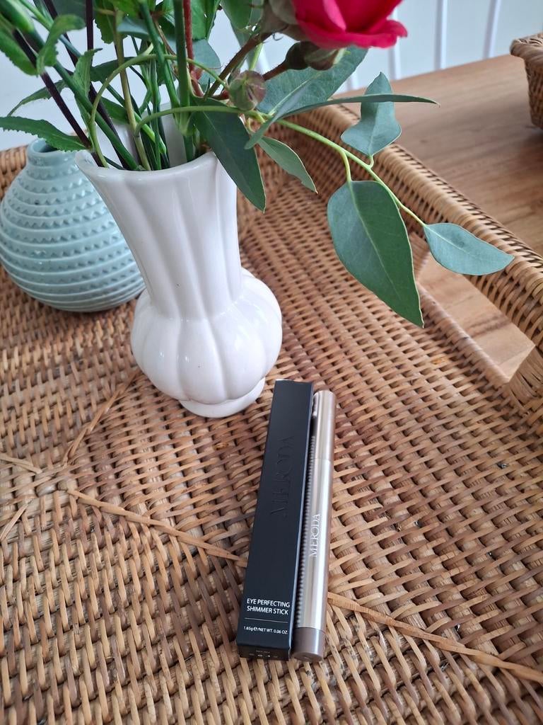 Meroda Eye Perfecting Shimmer Stick Bronze, Sieraden, Tassen en Uiterlijk, Uiterlijk | Cosmetica en Make-up, Ophalen of Verzenden