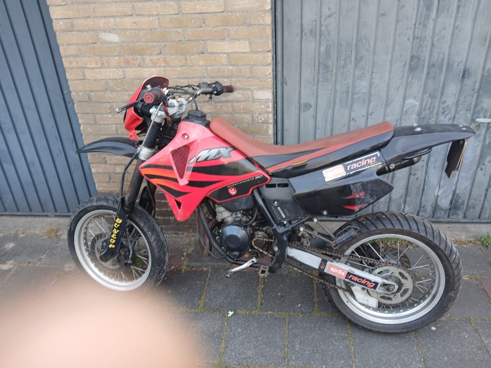 Stoere Aprilia ST, Ophalen
