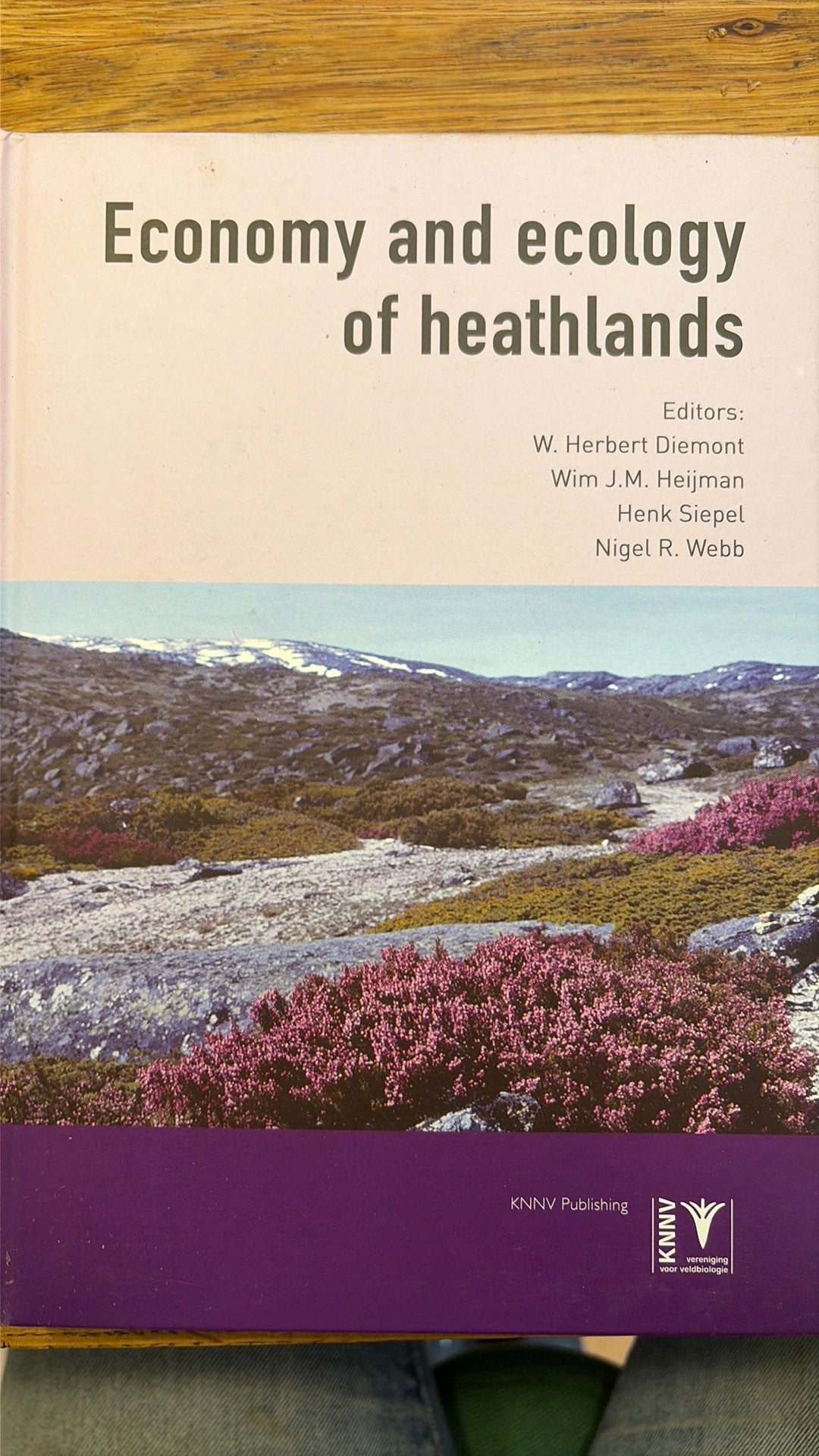 Economy and ecology of heathlands, Ophalen of Verzenden, Zo goed als nieuw, Natuurwetenschap