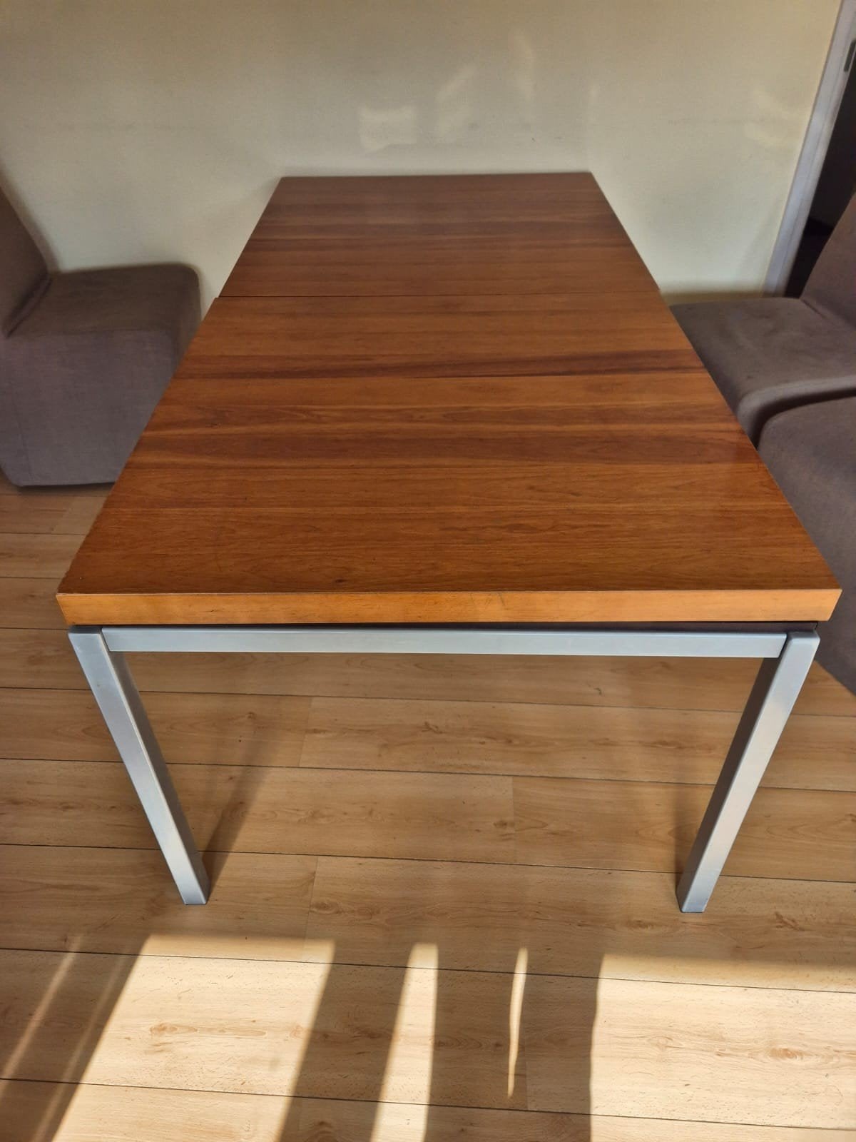 Uitschuifbare eettafel - Hout en metaal, Overige houtsoorten, Gebruikt, 150 tot 200 cm, Modern