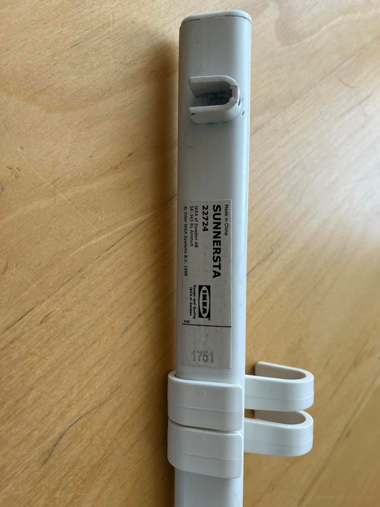 IKEA SUNNERSTA Ophangbalk - Wit, Praktisch & Compact, Huis en Inrichting, Woonaccessoires | Overige, Gebruikt, Metaal, Wit, Modern