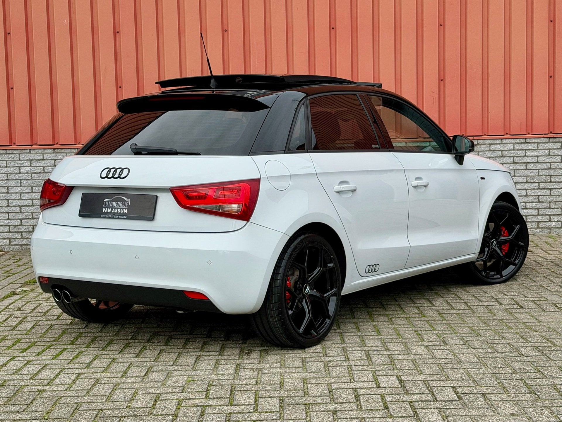 Audi A1 SPORTBACK 1.4 TFSI Pro Line S Pano Cruise PDC 18" RS, Zwart, 4 cilinders, 4 stoelen, Geïmporteerd