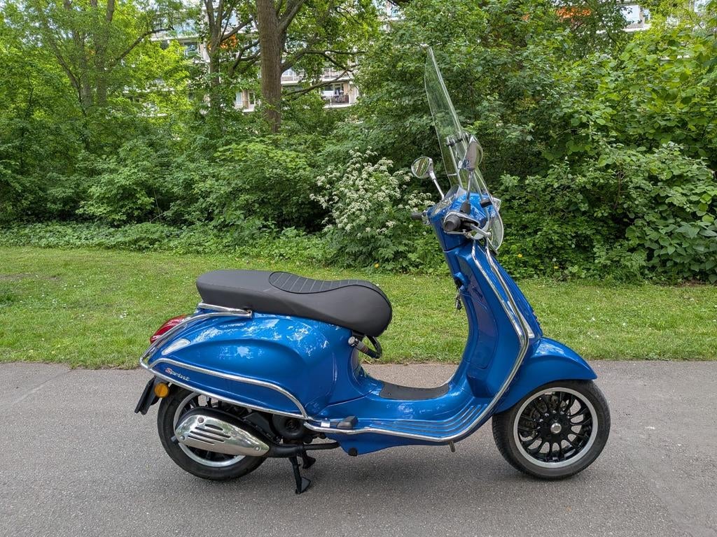 2015 Vespa Sprint 4-takt bromscooter met 9.600 km, Fietsen en Brommers, Scooters | Vespa, Ophalen, Overige modellen, Maximaal 45 km/u
