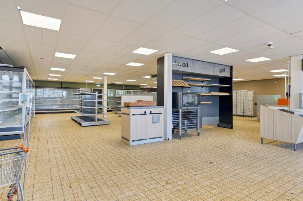 250m² te huur; detailhandel, kantoor bedrijfs-/opslagruimten, 250 m², Huur, Bedrijfsruimte