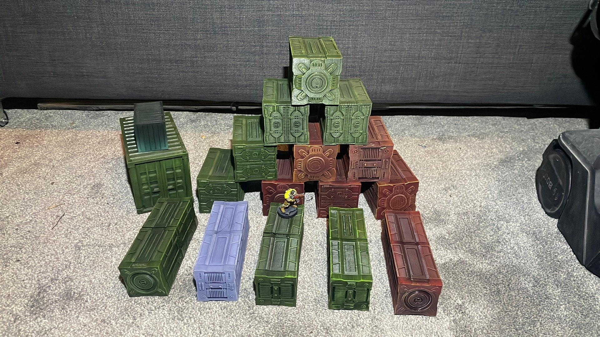Wargaming terrein containers, Hobby en Vrije tijd, Ophalen, Zo goed als nieuw, Warhammer