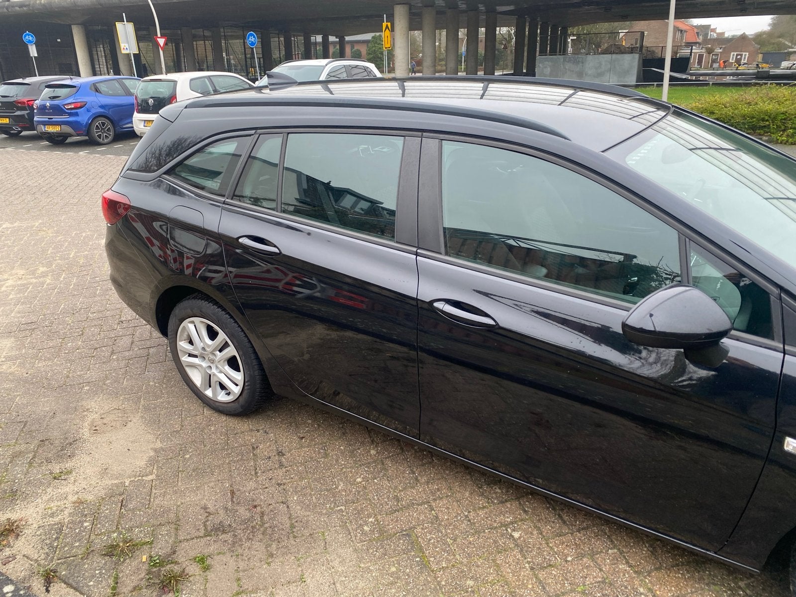 Opel Astra 1.0 Turbo 77KW Sports Tourer 2018 Zwart, Auto's, Opel, Voorwielaandrijving, 1178 kg, 620 kg, Zwart