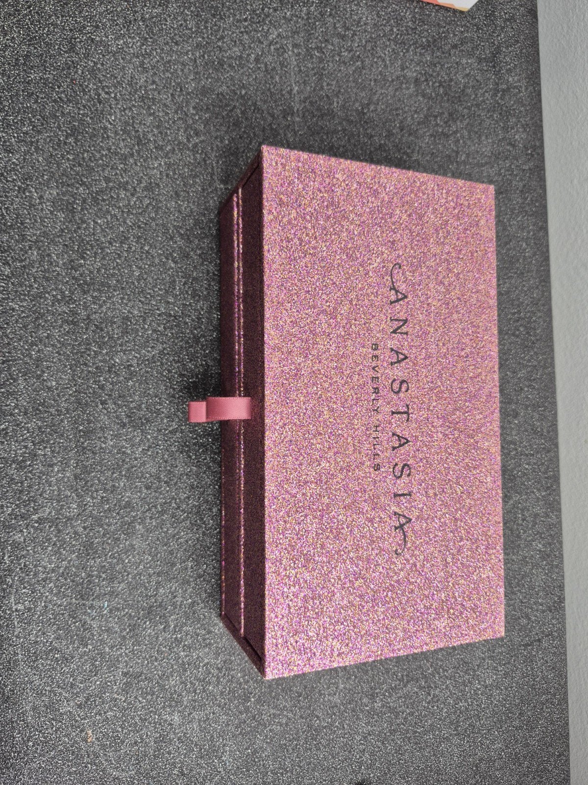 anastasia beverly hills box + palette, Gebruikt, Ophalen of Verzenden, Make-up, Overige kleuren