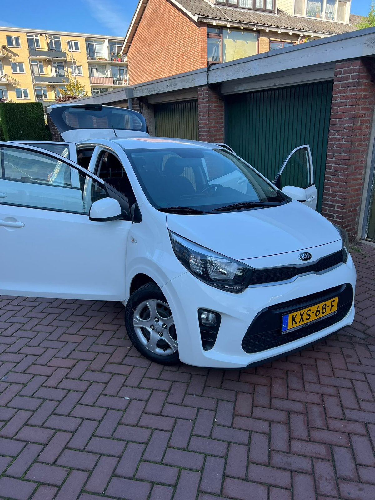 Foto 9 van Kia Picanto 1.0 MPi 67pk 5-zits 2019 Wit