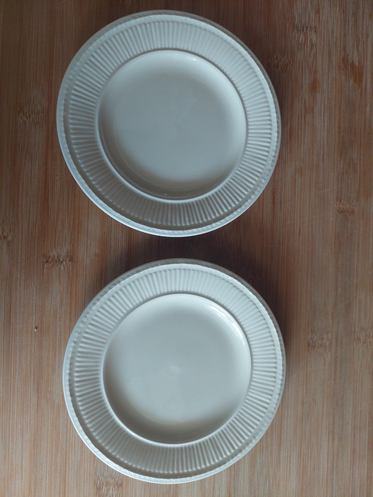 2 Wedgwood Edme gebaksbordjes - 16 cm diameter, Klassiek, Nieuw, Ophalen of Verzenden, Bord(en)