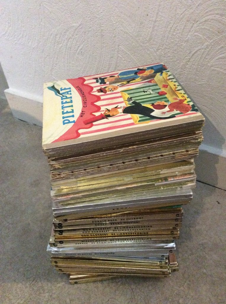 Gouden boekjes. €2 per stuk. zie lijst voor alle titels, Ophalen of Verzenden, Gelezen, Fictie algemeen, Gouden boekje