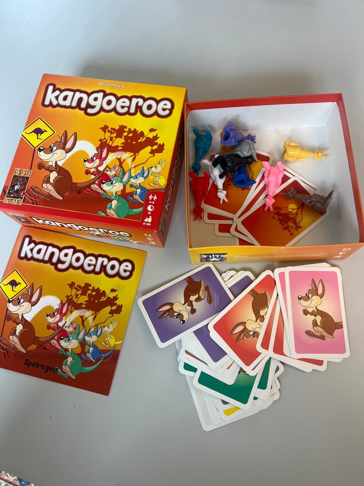 Kangoeroe kaartspel - Leuk voor jong en oud!, Drie of vier spelers, Ophalen of Verzenden, Zo goed als nieuw