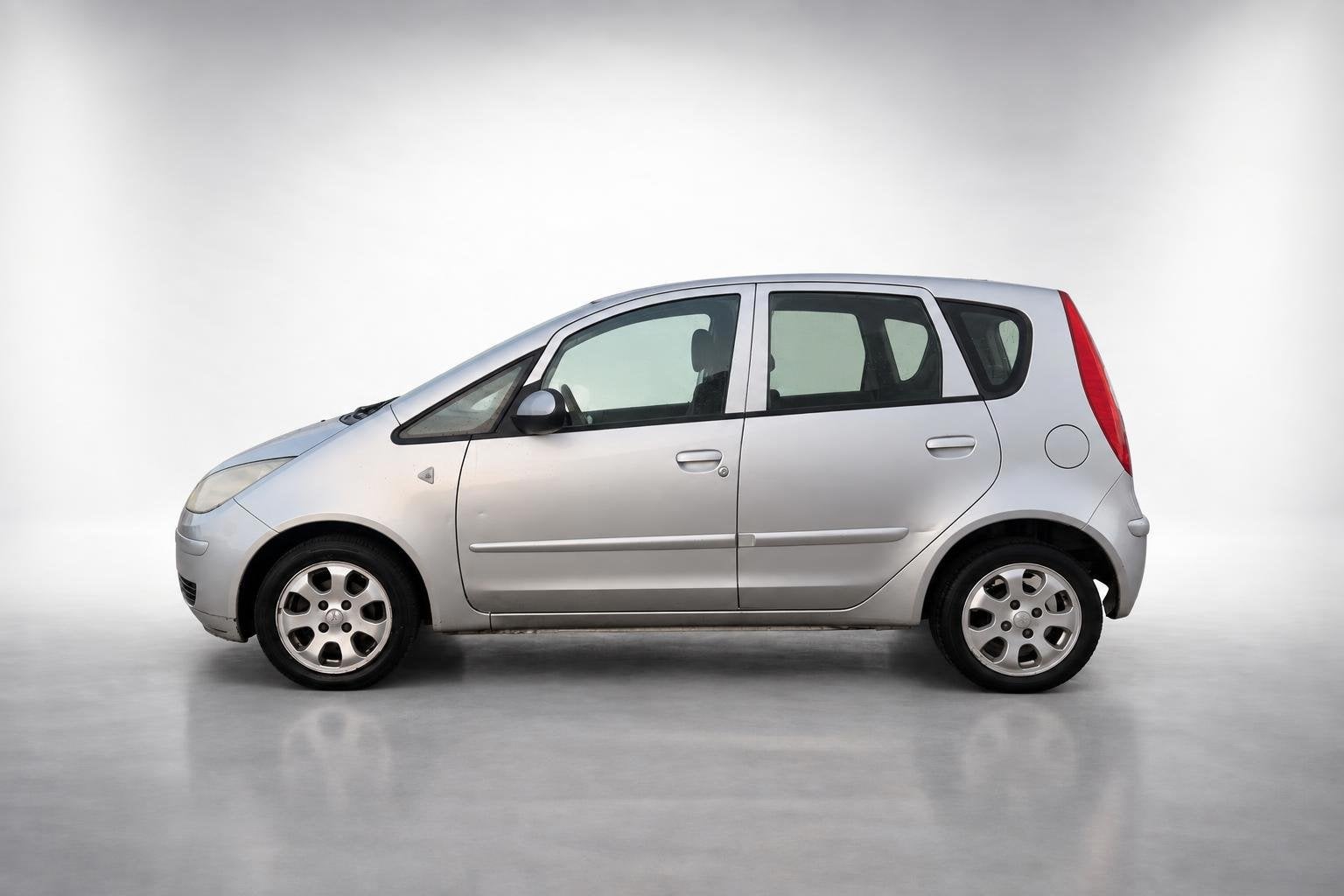 Mitsubishi Colt 1.3 Invite|airco|jaar APK, Auto's, Gebruikt, 31 €/maand, Verwarmde buitenspiegels, Colt