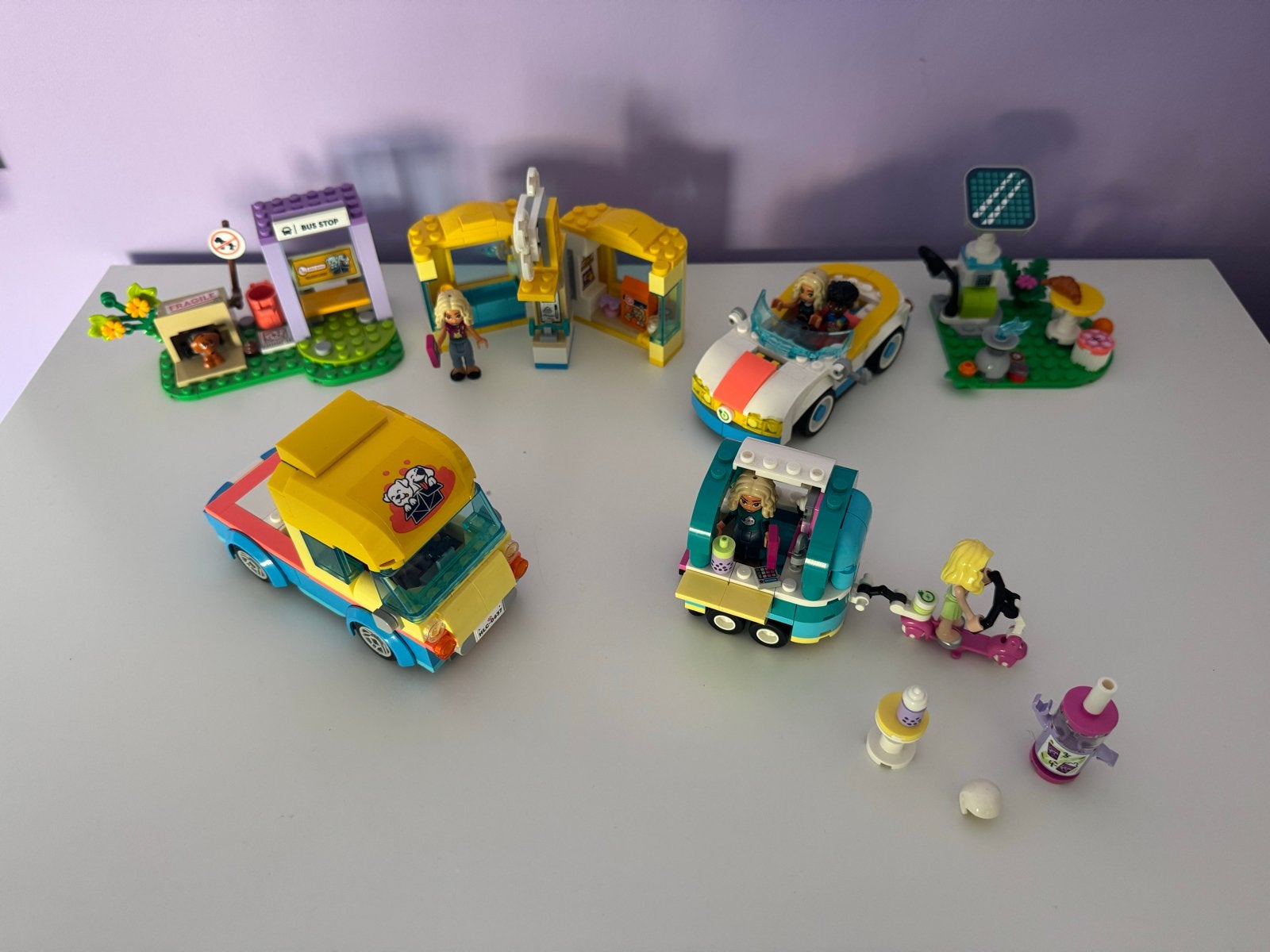LEGO Friends 3 Sets 41733 + 41741 + 42609, Lego, Friends, Ophalen of Verzenden, Zo goed als nieuw