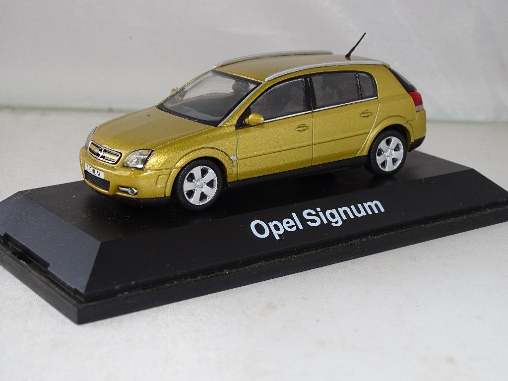 1/43 Schuco Opel Signum, Hobby en Vrije tijd, Ophalen of Verzenden, Nieuw, Auto, Schuco