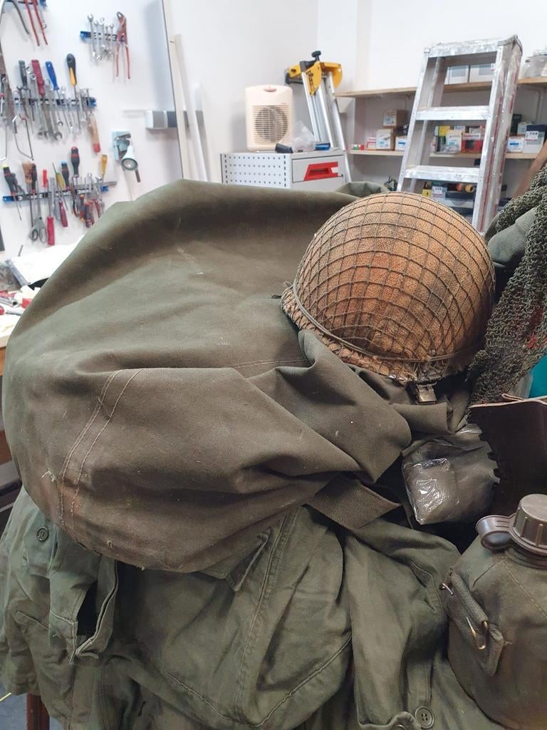Volledig gevulde plunjebaal met militair uitrusting, Ophalen, Landmacht, Overige gebieden, Overige typen