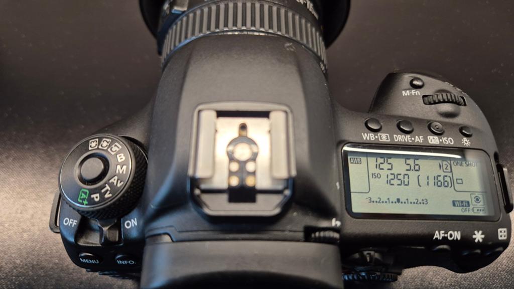 Canon EOS 5D Mark IV zeer weinig clicks, Audio, Tv en Foto, Fotocamera's Digitaal, Gebruikt, Spiegelreflex, Canon, Ophalen of Verzenden
