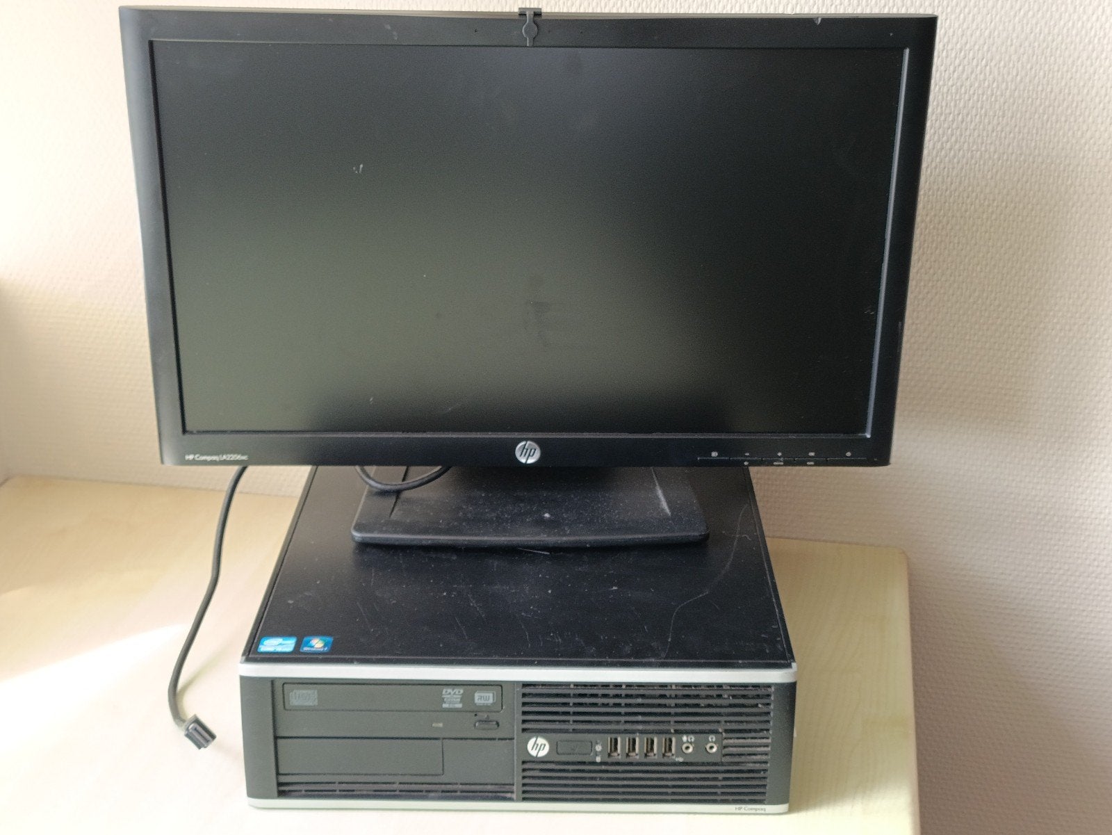 22 stuks : HP Compaq LA2206xc Monitor, Ophalen, IPS, Full HD, 60 Hz of minder