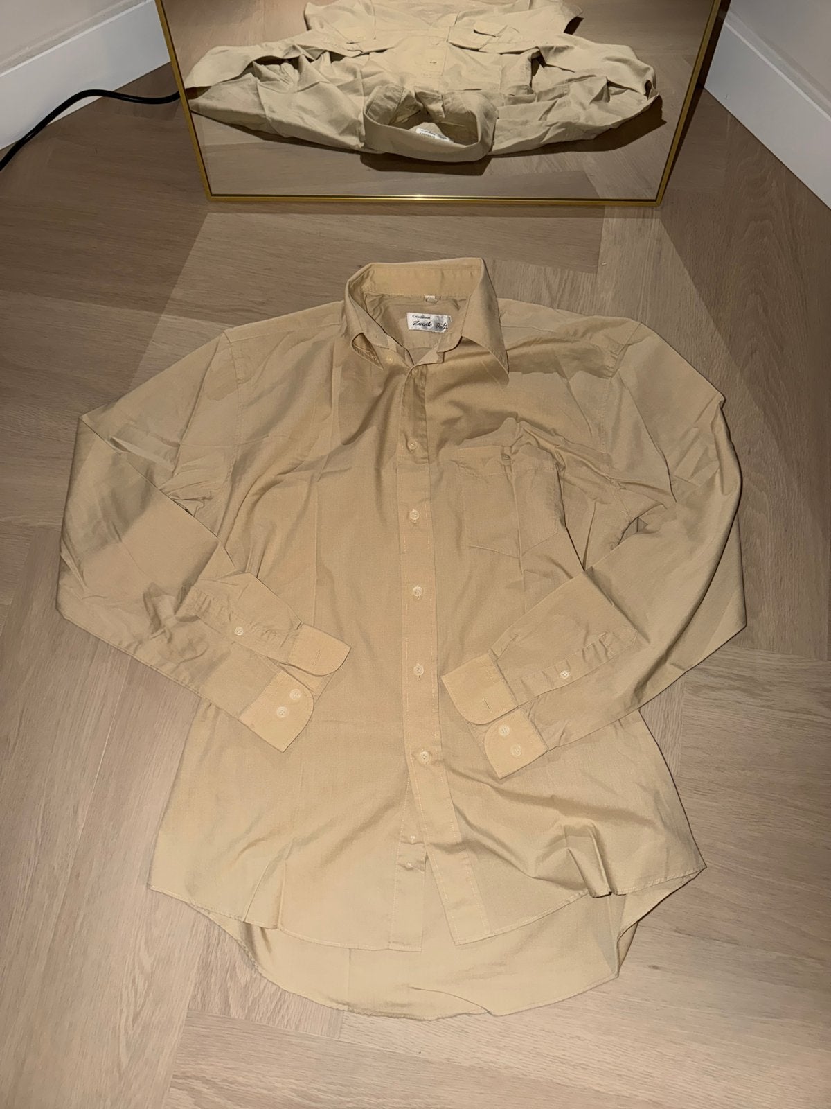 beige/khaki overhemd zwarte tulp jaren 90/2000, Kleding | Heren, Overhemden, Ophalen of Verzenden, Zo goed als nieuw, Beige