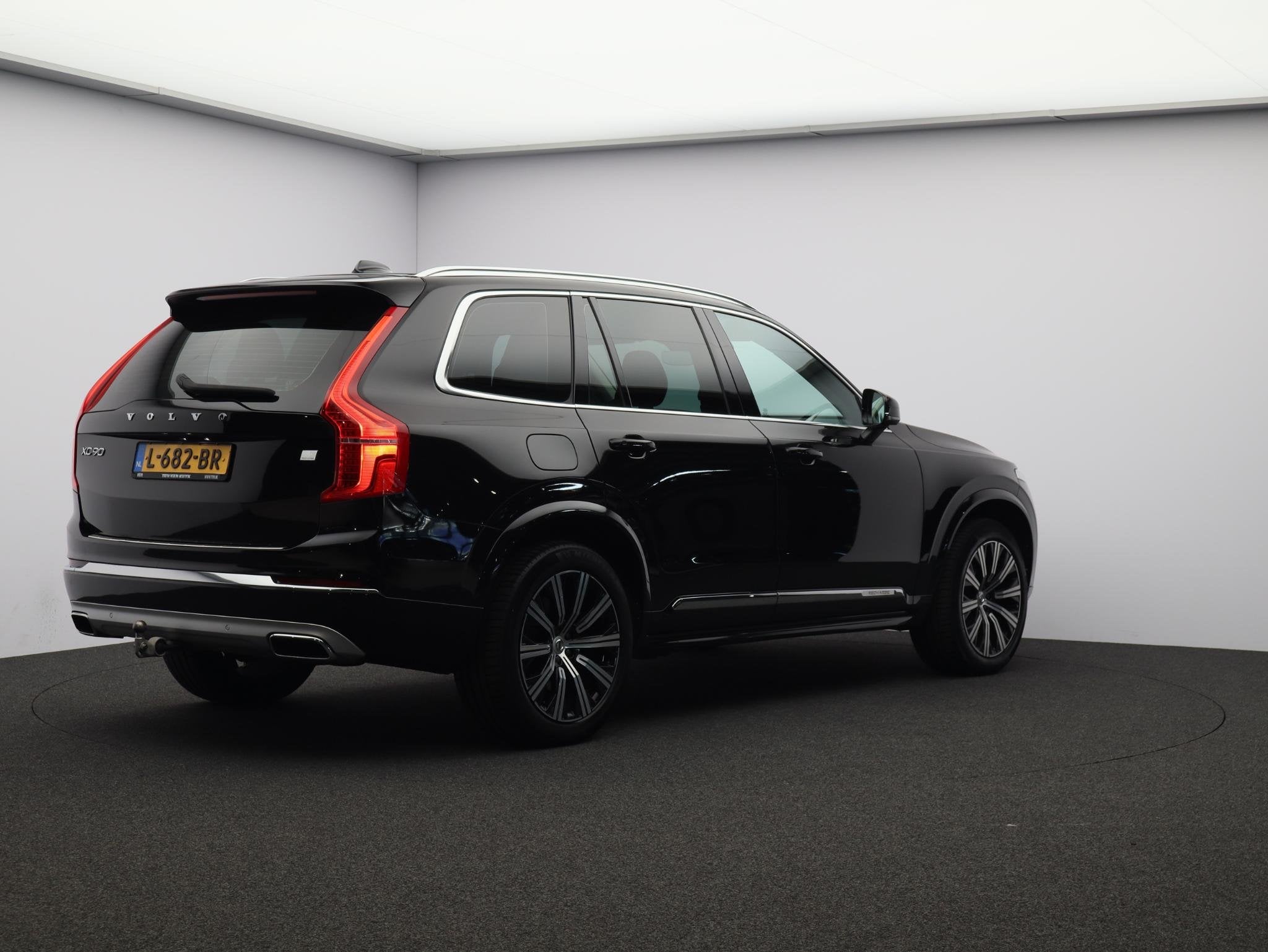 Volvo XC90 T8 390PK Recharge AWD Business Pro / Trekhaak / L, Auto's, Euro 6, 4 cilinders, 7 stoelen, Vierwielaandrijving