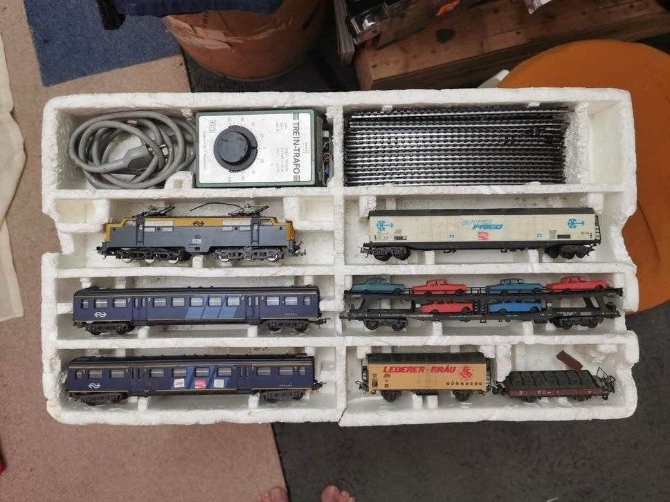 lima modeltreinset met locomotief, wagons en rails, Gelijkstroom, Analoog, Ophalen of Verzenden, Lima