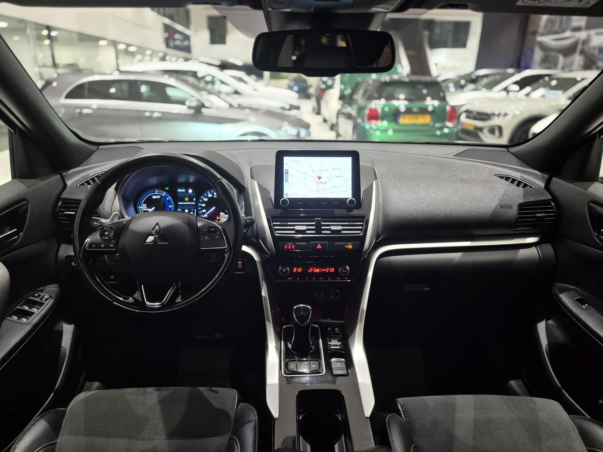 Mitsubishi Eclipse Cross 2.4 PHEV Intense+ | Navigatie | Cam, Auto's, Automaat, 188 pk, 14 kWh, Euro 6