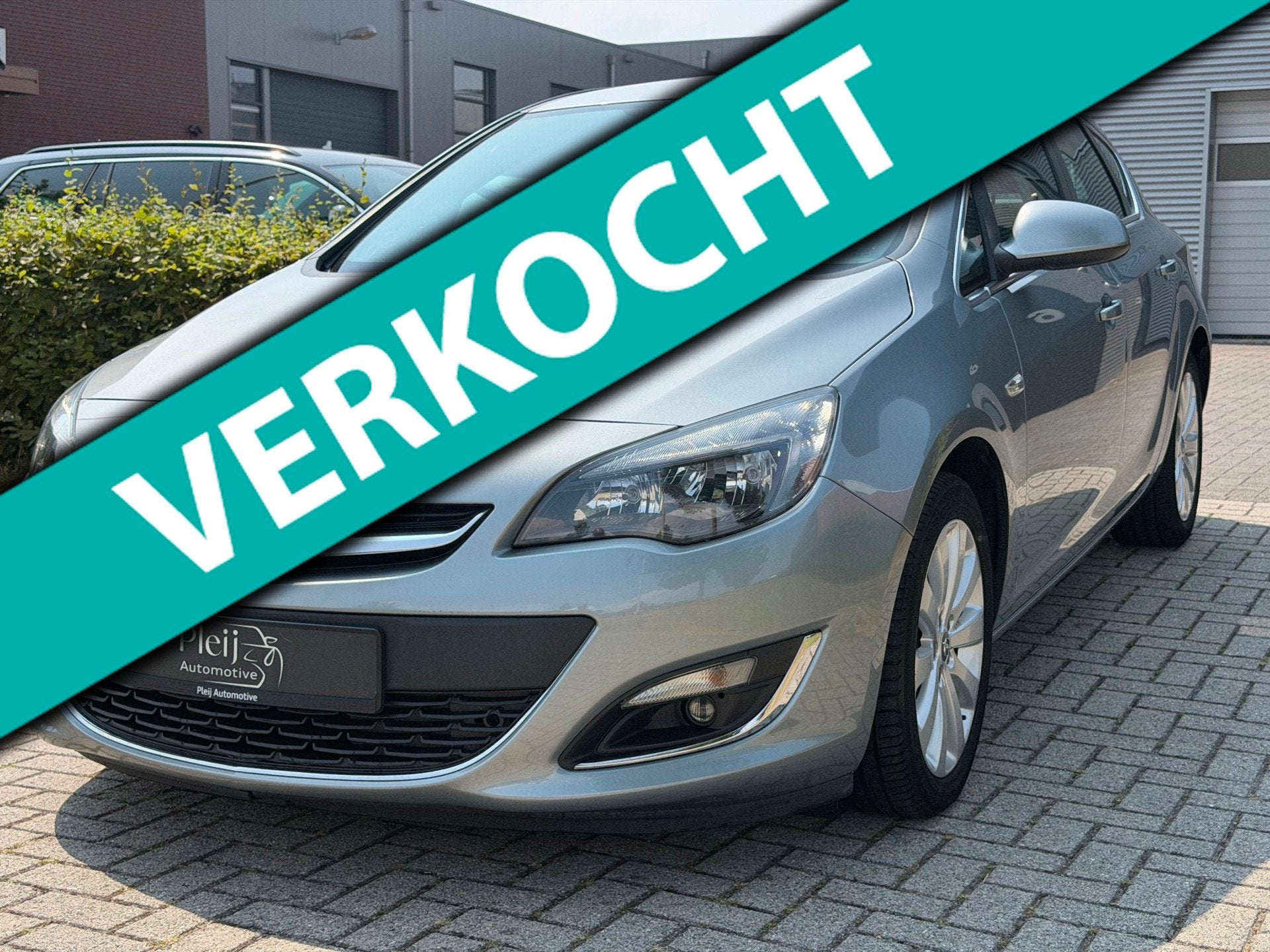 Opel Astra 1.4 Turbo Cosmo, Auto's, Opel, Voorwielaandrijving, Euro 5, 680 kg, 4 cilinders