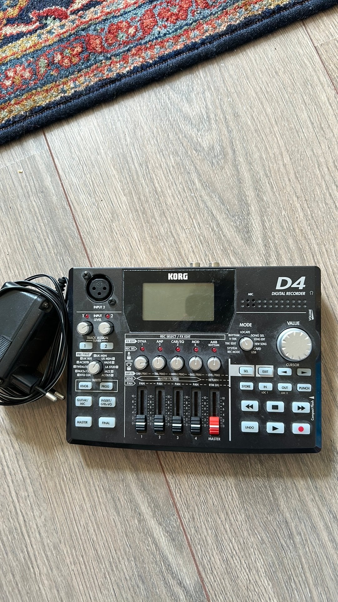 Korg D4 digital recorder met adapter, Ophalen, Zo goed als nieuw
