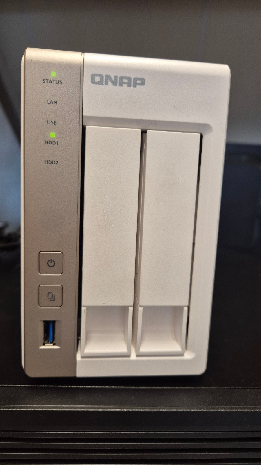Qnap TS-251 NAS met een 2Tb WD-Red harddisk, Ophalen of Verzenden, Zo goed als nieuw