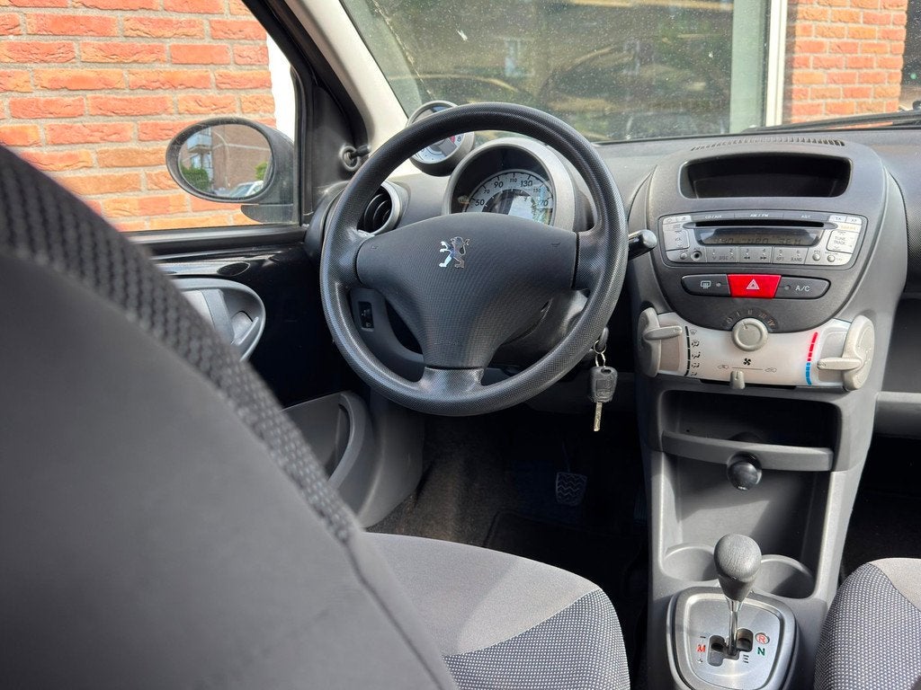 Peugeot 107 1.0-12V XS | Airco | Automaat | Elektrische rame, Auto's, Peugeot, Stof, Gebruikt, Zwart, Origineel Nederlands
