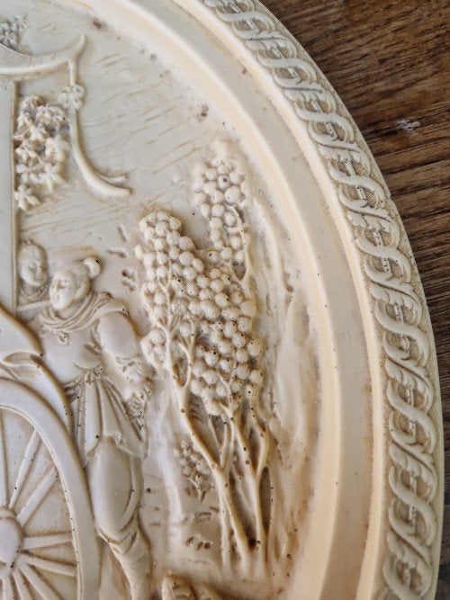 muurhanger javaanse faux ivoor, jaren 50, Huis en Inrichting, Woonaccessoires | Wanddecoraties, Ophalen of Verzenden, 'T Olde Gre-j